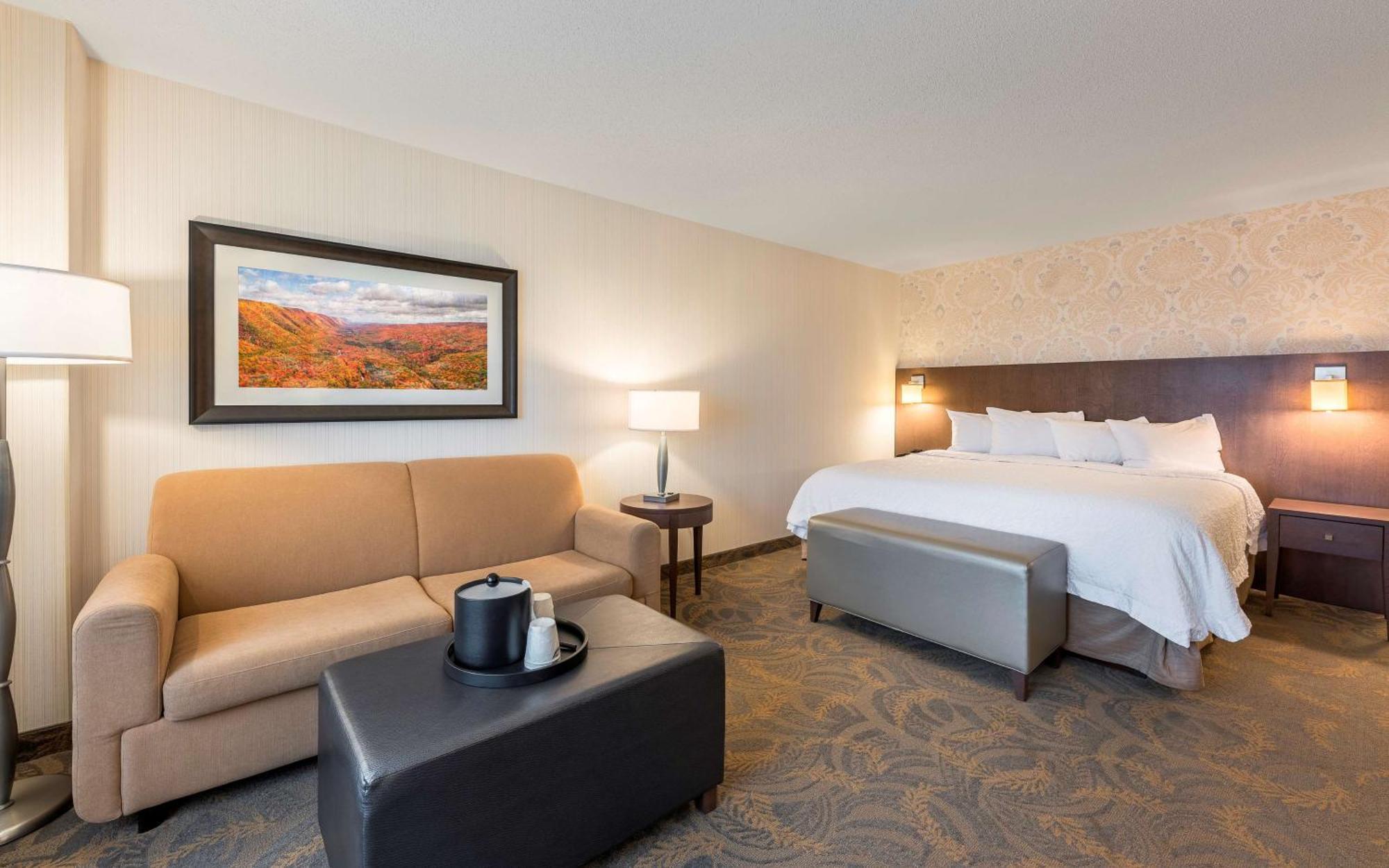 Hotel Hampton 3*